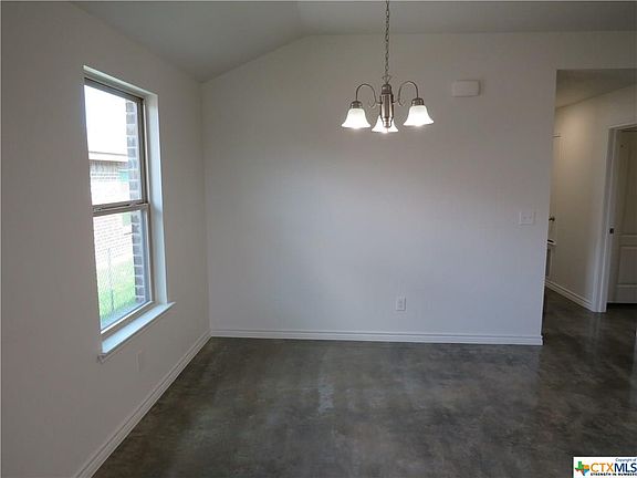 5th image of 1004 Barbara Jordan St #A