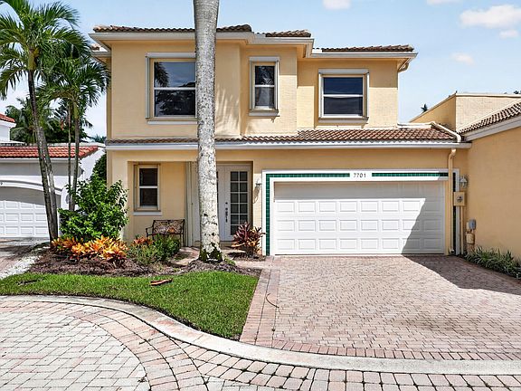 3rd image of 7701 Cardinal Court