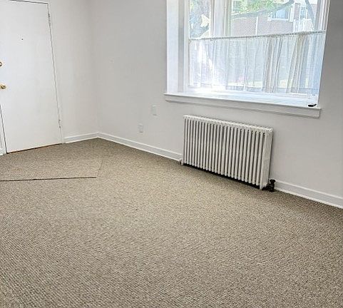 5th image of 247-44 77th Cres #A