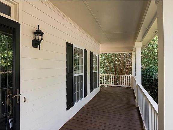 2nd image of 1824 Dover Ct