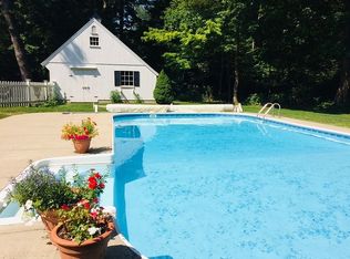 173 Horseshoe Ln, Fairfield, CT 06824