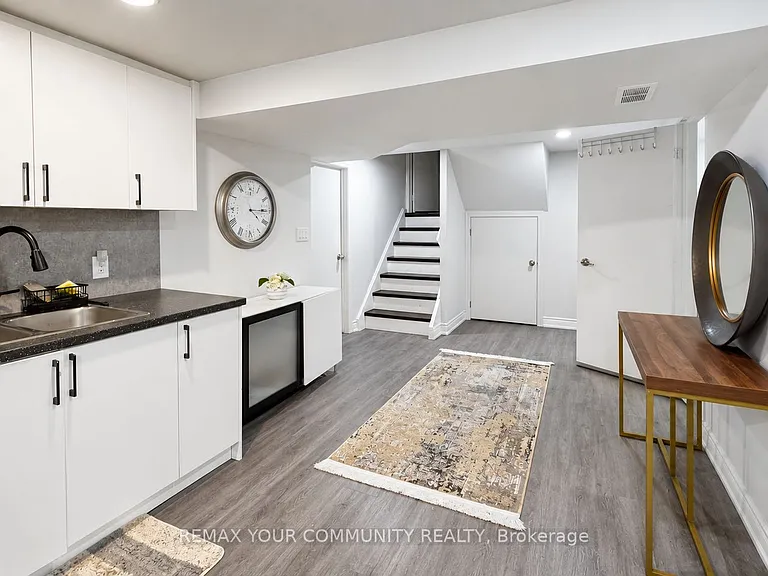 7 Digby Ct #LOWER — Photo 4