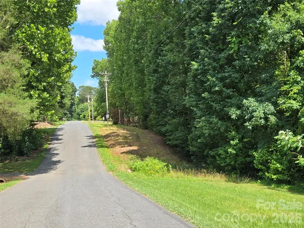 0 4th Ave #287, New London, NC 28127