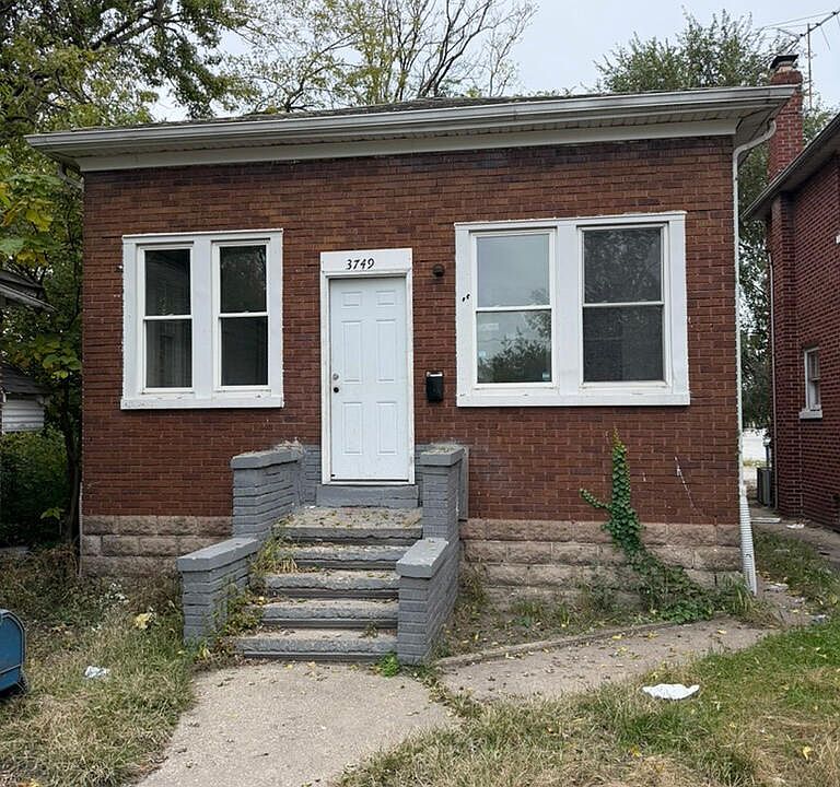 1st image of 3749 Washington St