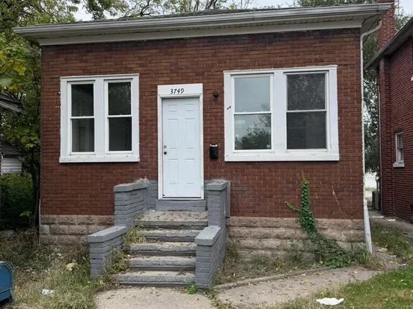 3749 Washington St, Gary, IN 46408