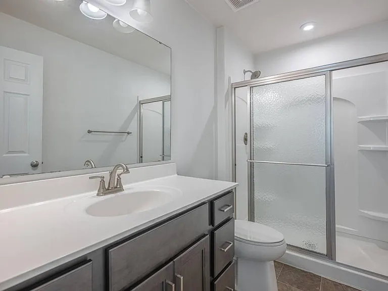 184 Old Pond Rd — Photo 14