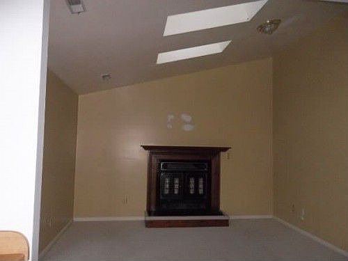 2nd image of 728 Kensington Dr