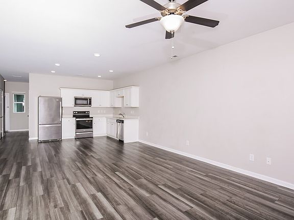 5th image of 539 Landing View Dr