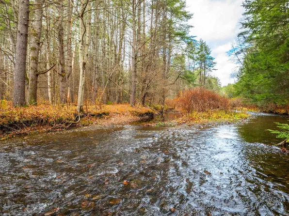 40 E Putney Brook Rd, Putney, VT 05346