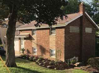 899 Rita Dr, Pittsburgh, PA 15221