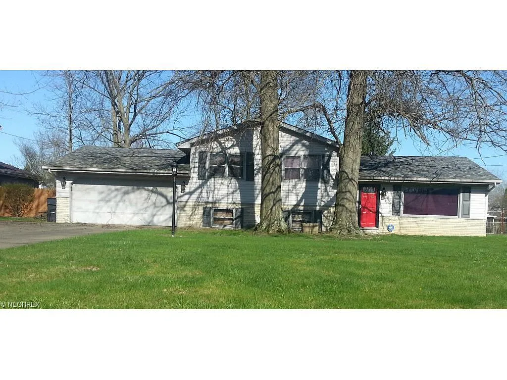 3623 Orchard Hill Dr photo 1