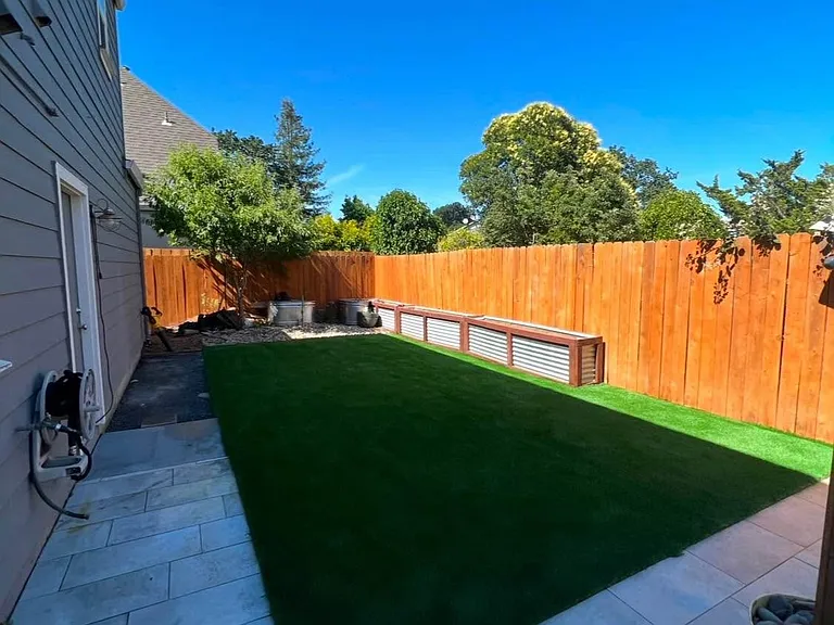 1863 Malibu Cir — Photo 6