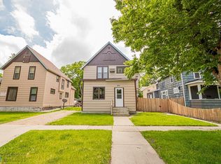 820 5th Ave S, Fargo, ND 58103
