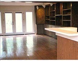 3rd image of 646 Peninsula Ct