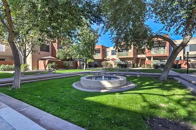 1 bed, 725 sqft, $1,550 — Photo 2