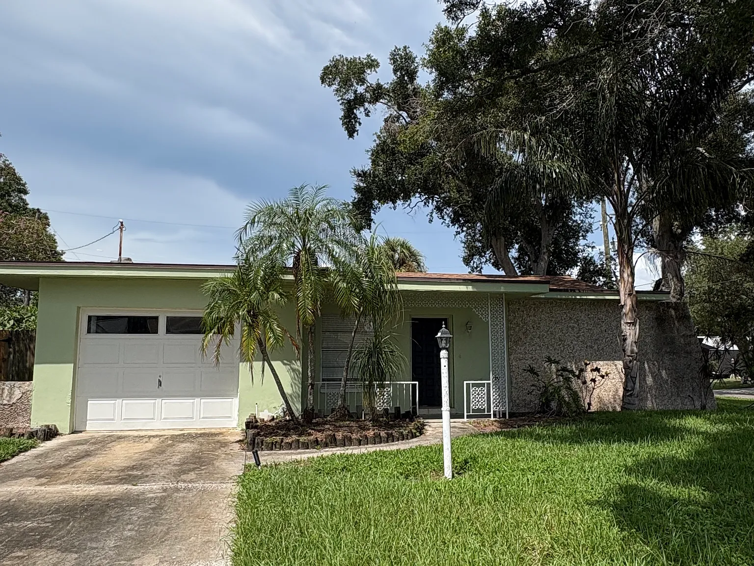 3 bed, 1480 sqft, $2,350 — Photo 1