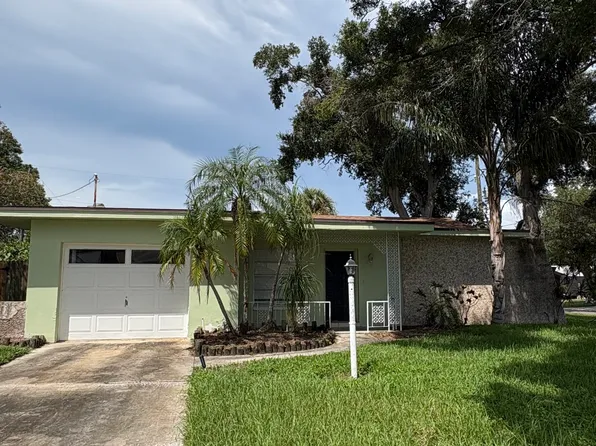 11033 102nd Ter, Seminole, FL 33778