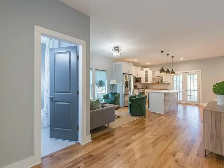1659 Olympian Way SW — Photo 6