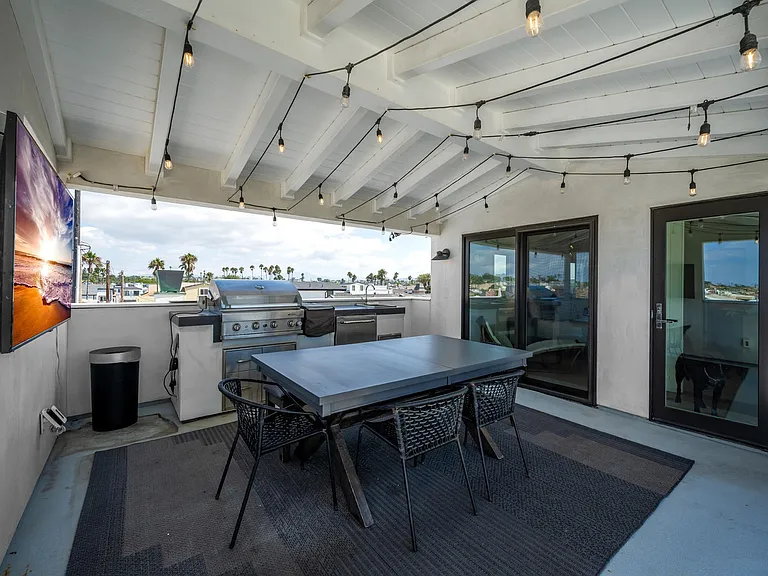 3940 Seashore Dr — Photo 51