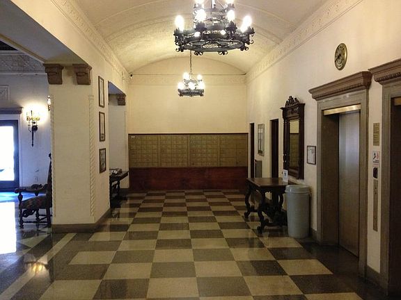 3rd image of 315 W 3rd St Unit 211