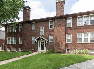 6823 Crest Ave APT 2, Saint Louis, MO 63130