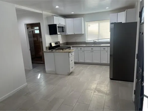 5420 Tampa Ave, Tarzana, CA 91356