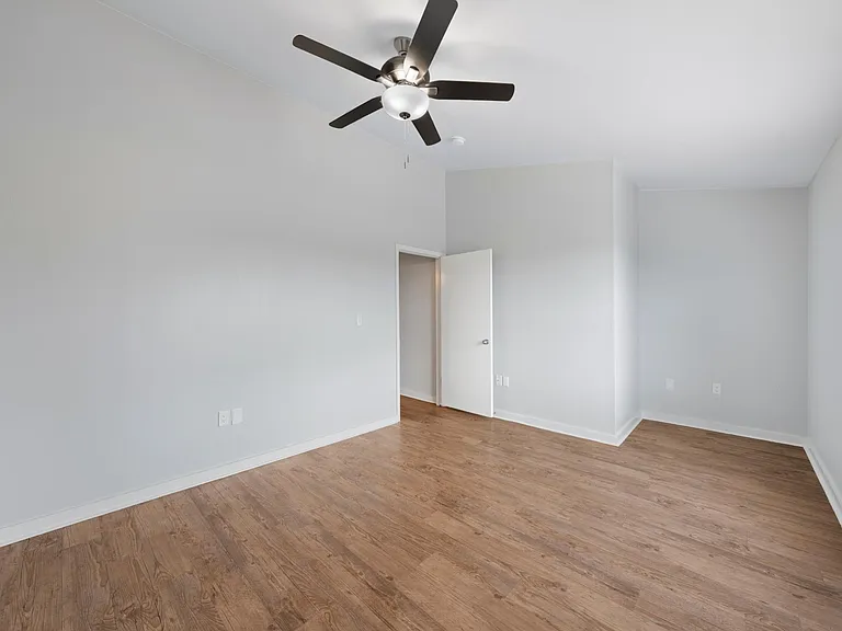 510 Daughtrey Ave #A205 — Photo 13
