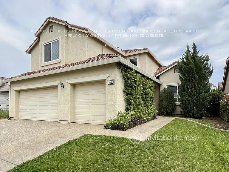 5569 Roaring Rapids Way — Photo 4