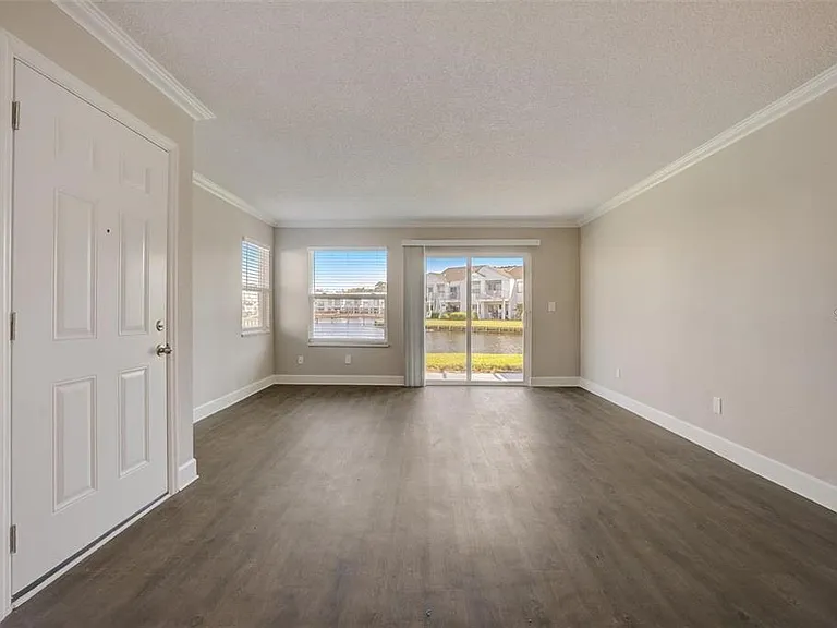 2556 Woodgate Blvd #101 — Photo 7