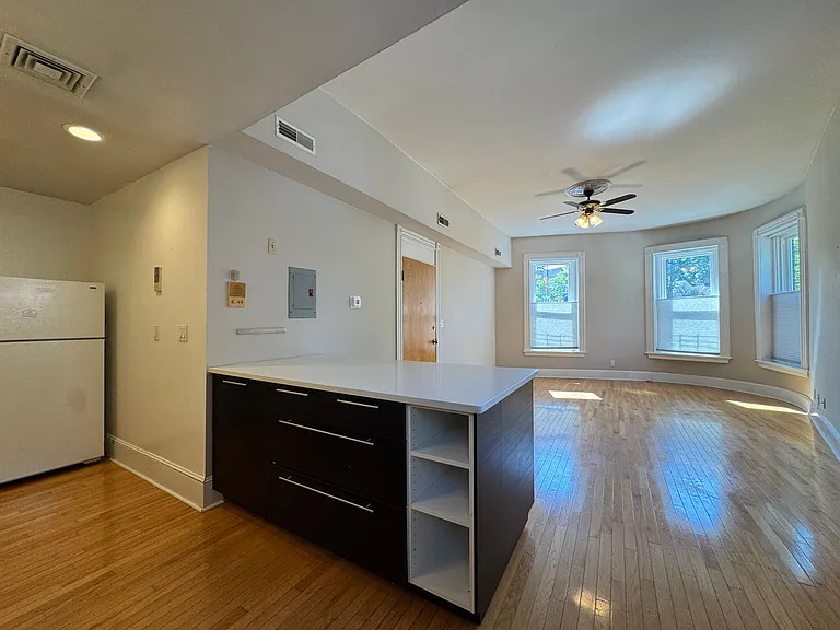 10 Mechanic St — Photo 20