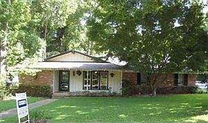 1st image of 2223 Debby Dr