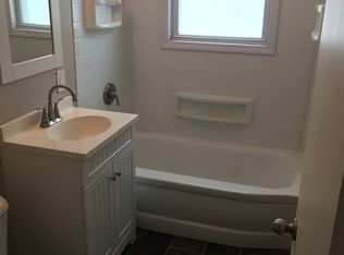 7103 Volquardsen Ave, Davenport, IA 52806