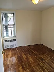 Rented by Roberto Guilbet, LREB