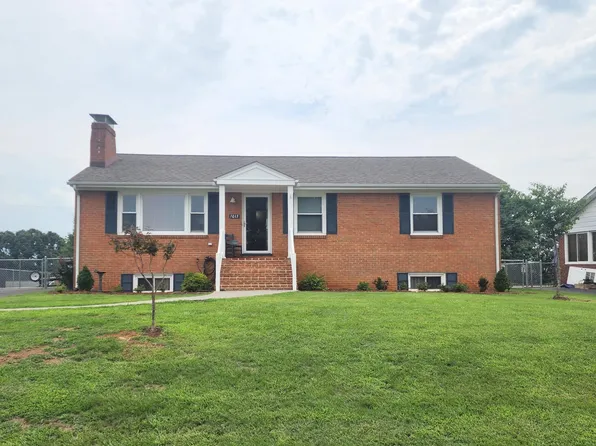 1013 Blandford Ave, Vinton, VA 24179