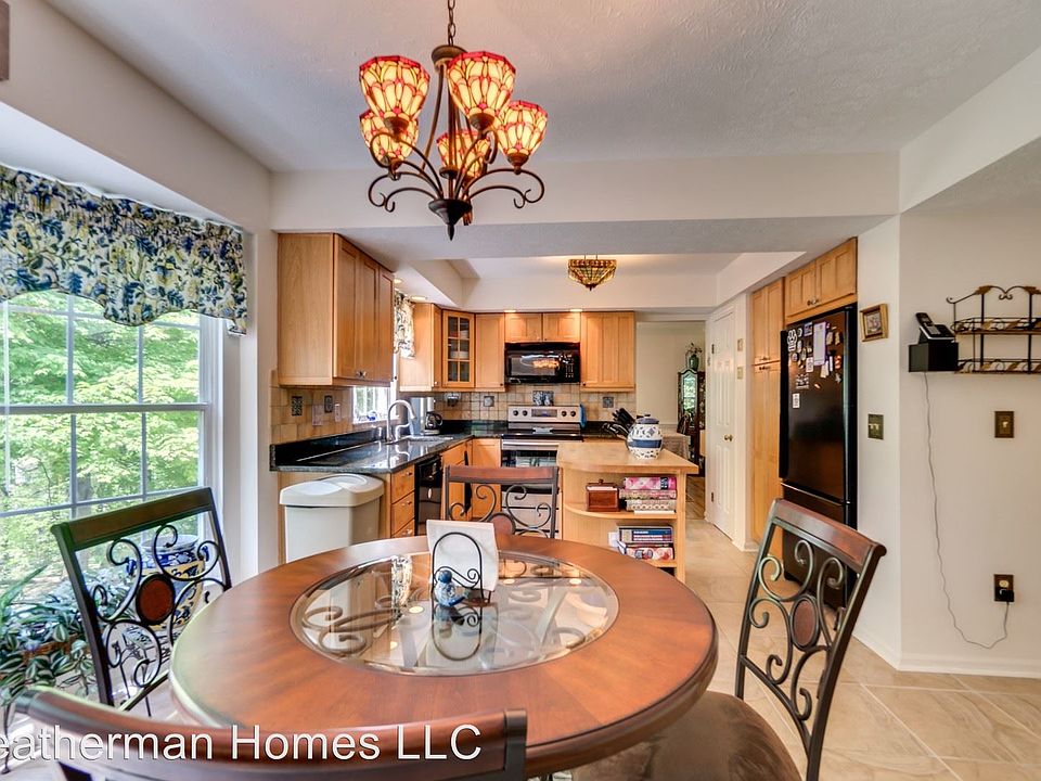 1st image of 4687 Bonneville Ln