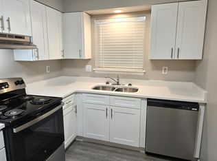 101 Saint Francis Ct APT 7, Louisville, KY 40205