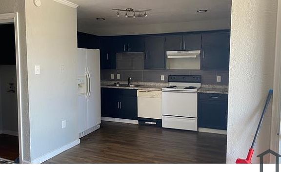 5th image of 5734 Wilkes St