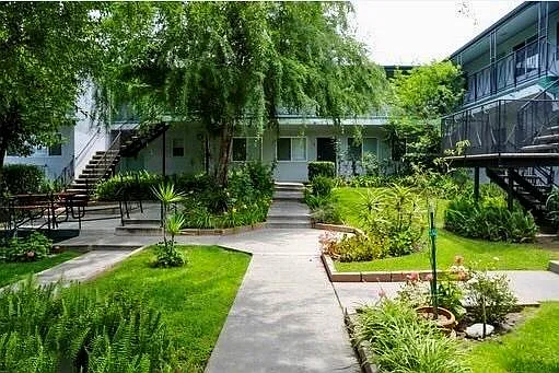 2707 Pomeroy Ave - Unit 5 — Photo 4