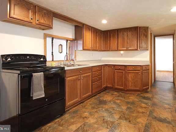 5th image of 3320 Jacksonville Rd