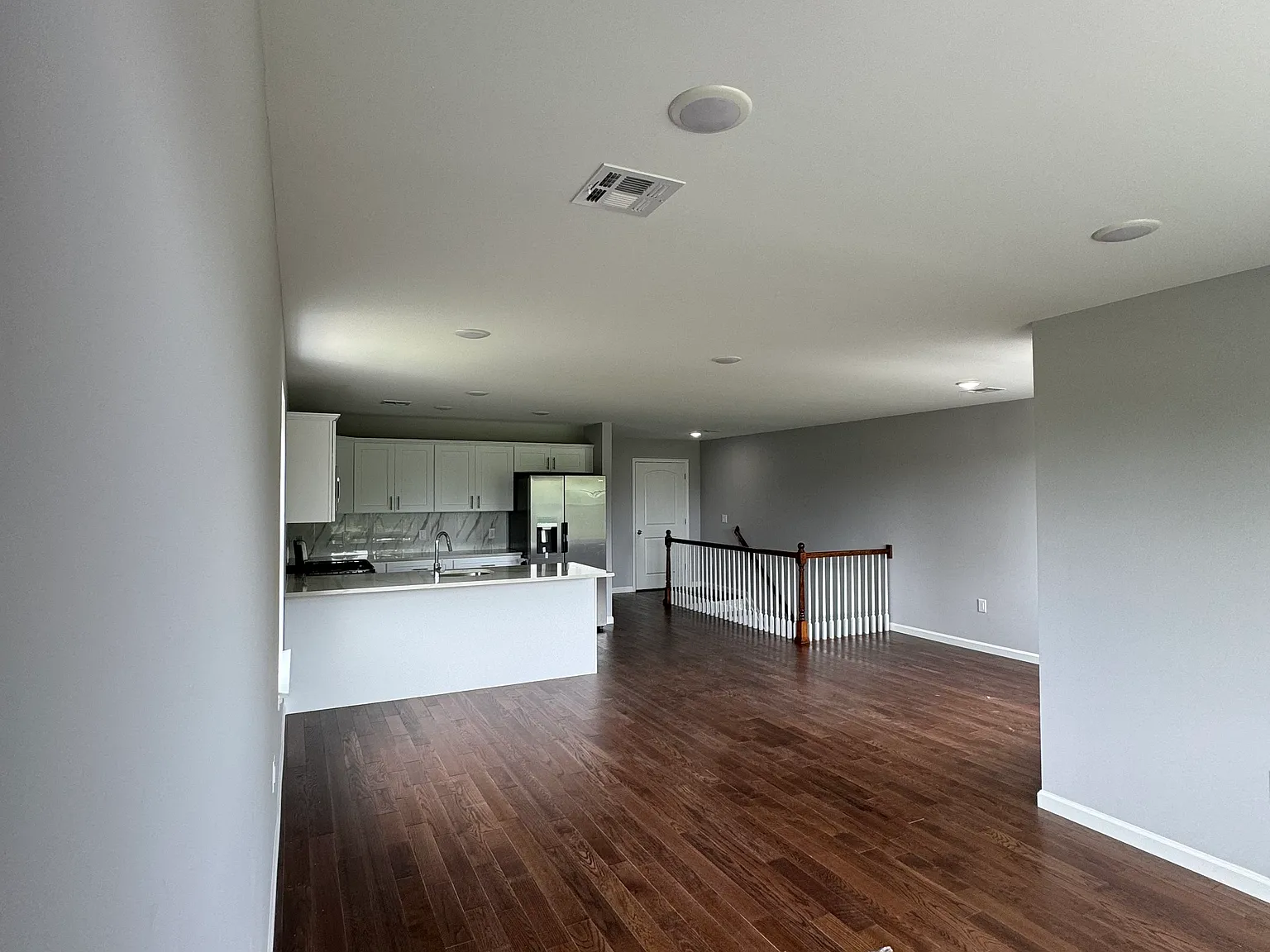 3 bed, $2,800 — Photo 3