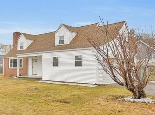 936 Brooklawn Ave, Bridgeport, CT 06604