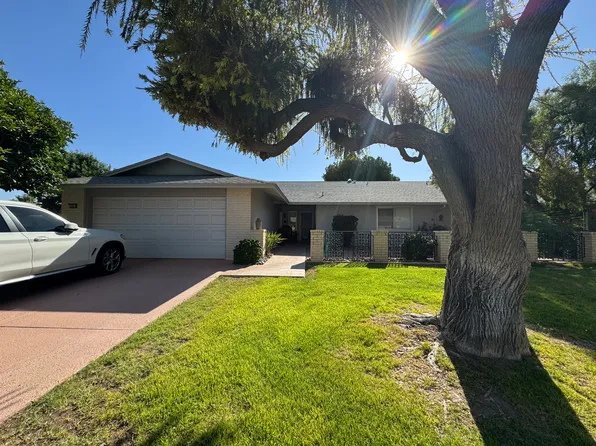 18010 N 99th Dr, Sun City, AZ 85373