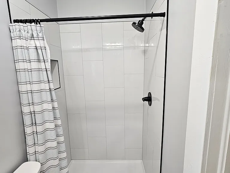 205 Whittle St — Photo 14