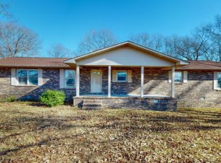 2202 Ut Farm Rd, Tullahoma, TN 37388