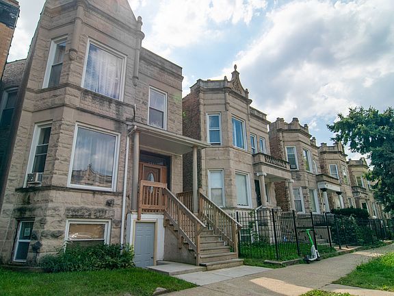2nd image of 4331 W Adams St