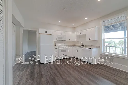 11 N Central Ave #301 Photo 1