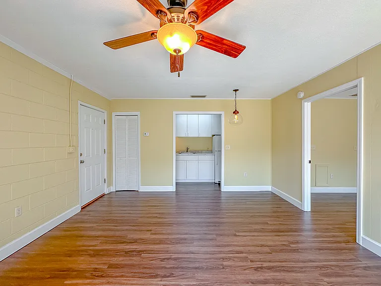 2241 W Pensacola St #68 — Photo 2