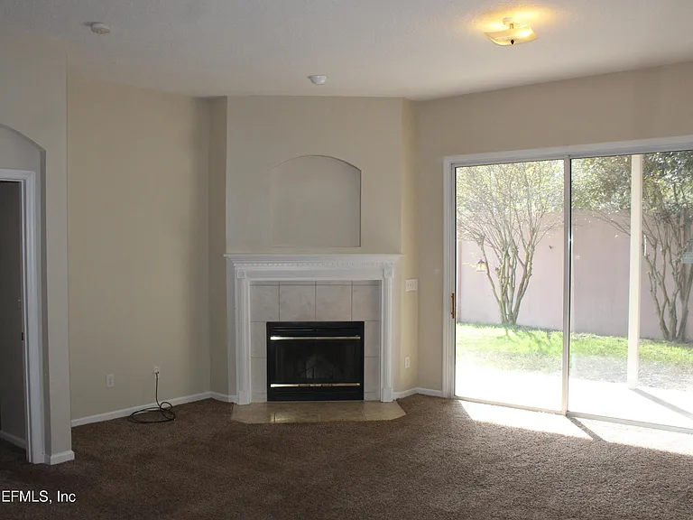 684 Sid Dr — Photo 10