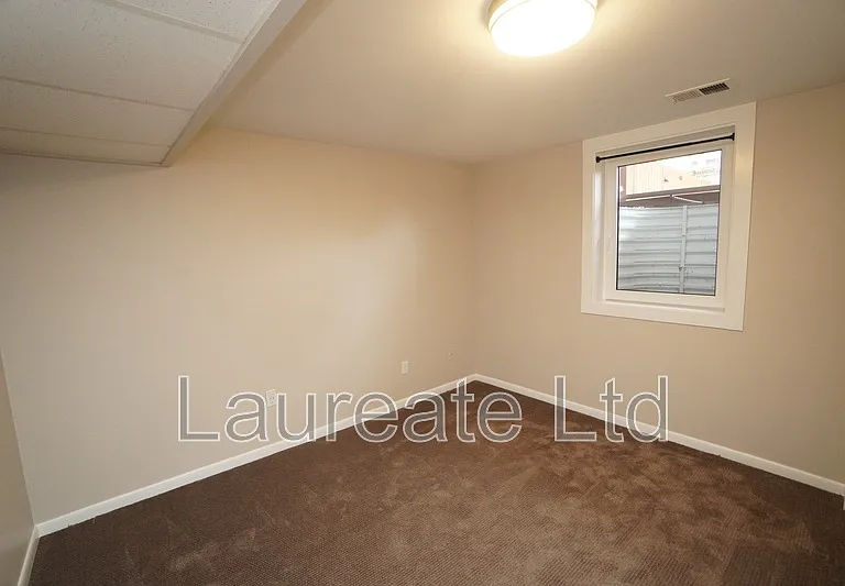 2258 W Maplewood Ave — Photo 19