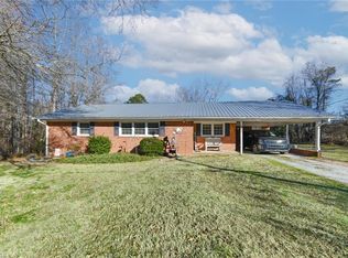 6158 Hazelwood Ln, Archdale, NC 27263